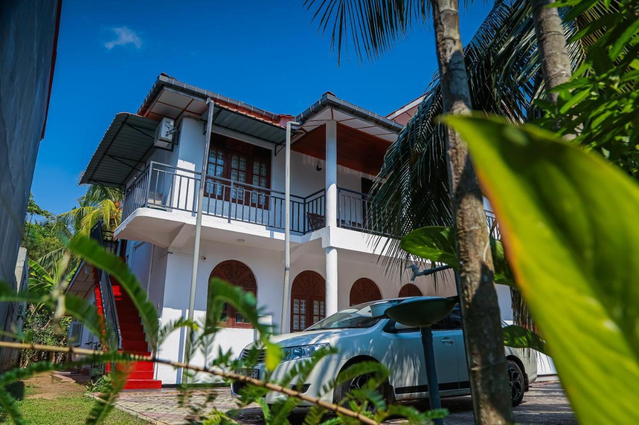 Lakeside Villa 아누라다푸라 외부 사진