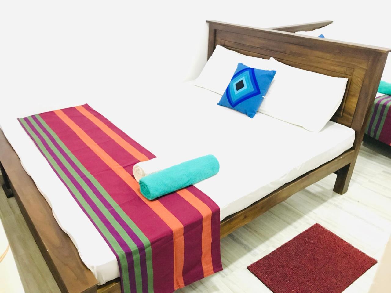 Lakeside Villa 아누라다푸라 외부 사진